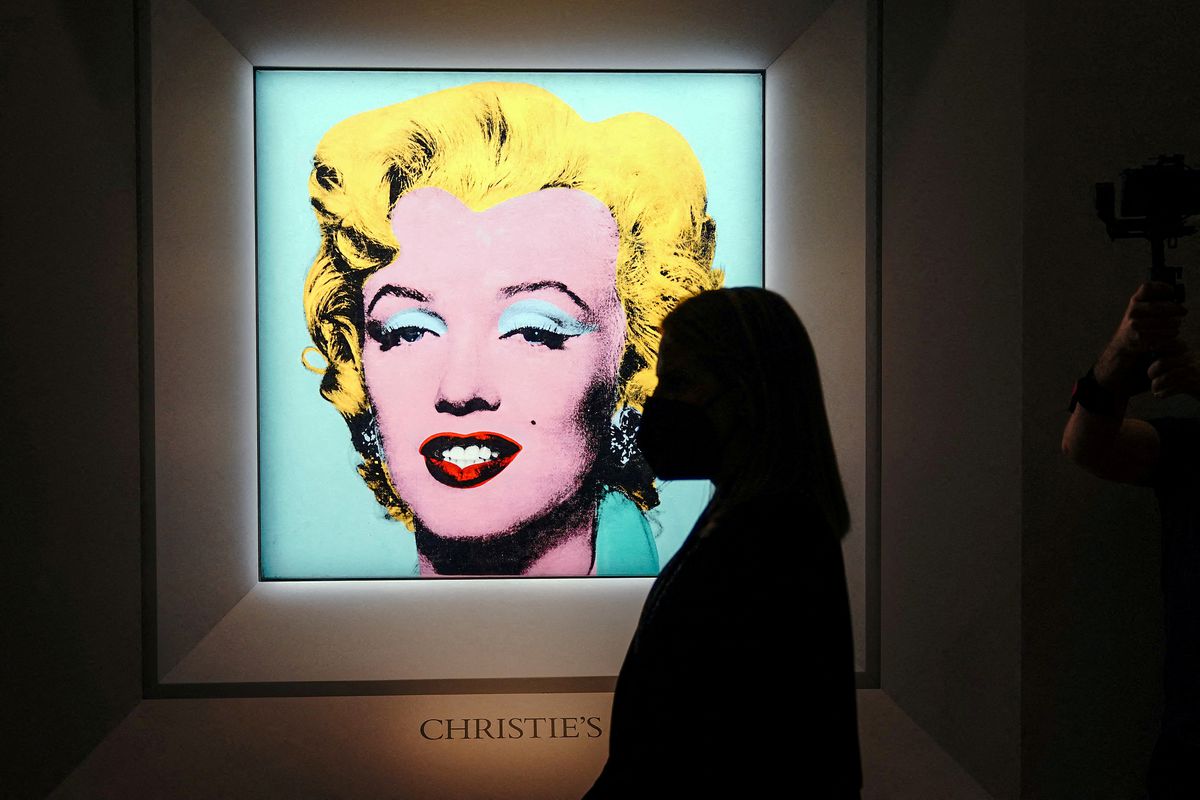 Andy Warhol’s “Monroe” wins for a record high of 25.3 billion yen