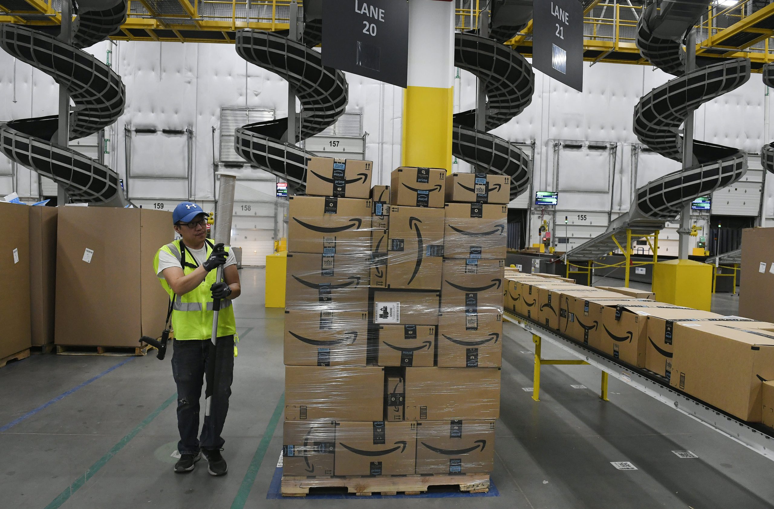 Amazon.com Inc. (NASDAQ:AMZN) Finds Solution to Figure out Supply Chain Crisis; As Amazon Labor Union Won Again